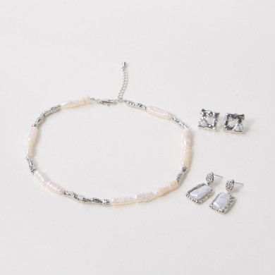 Holiday Collection Platinum Edition