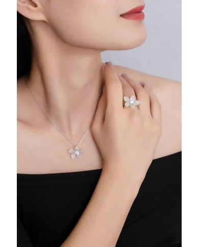 Monet Garden White Ring