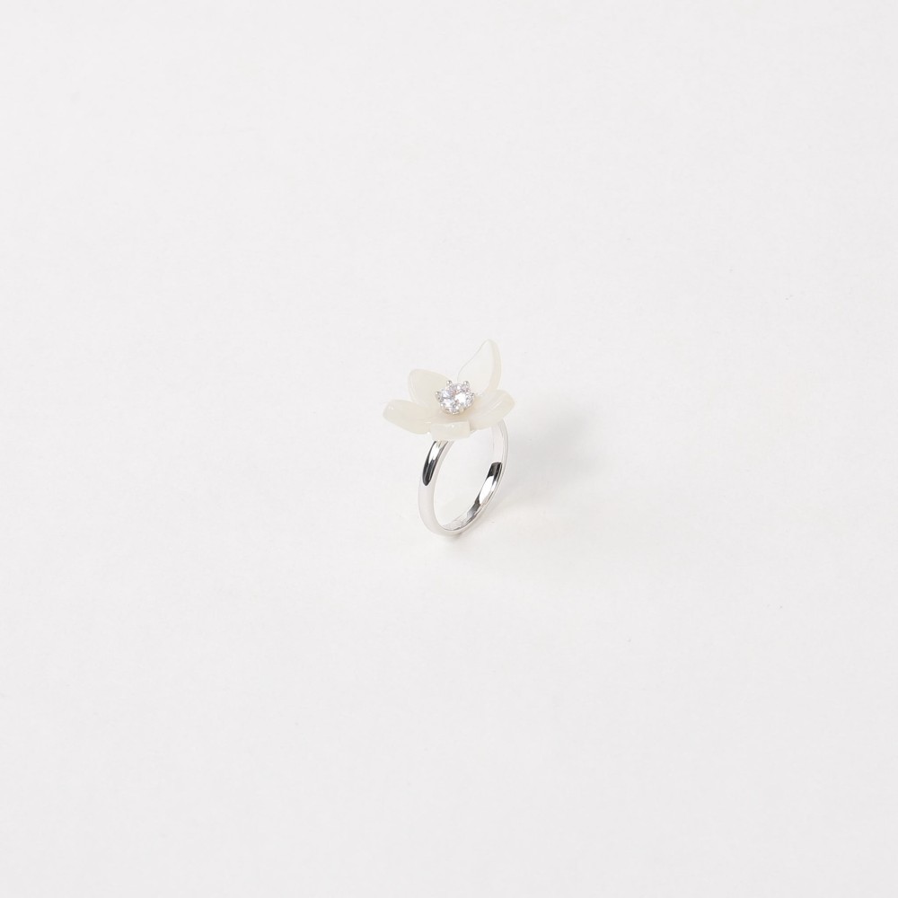 Monet Garden White Ring