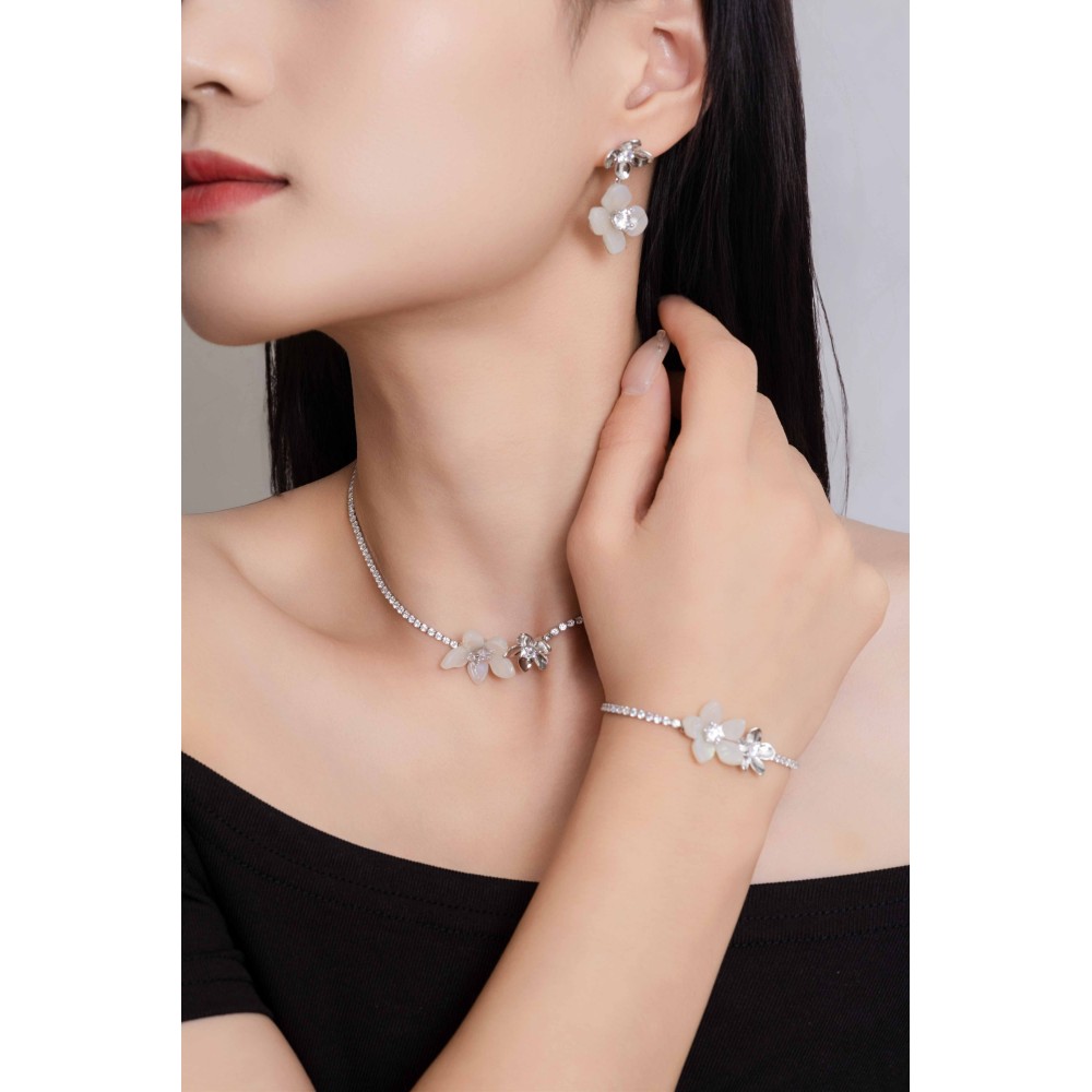 Pendientes Monet Garden Blancos Flow Petal
