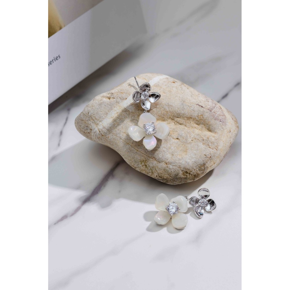 Pendientes Monet Garden Blancos Flow Petal